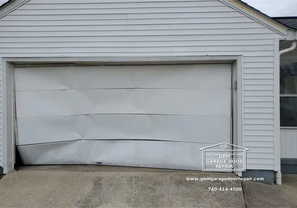 14x7 Special Order Truck Damage Repair (Photo 2)