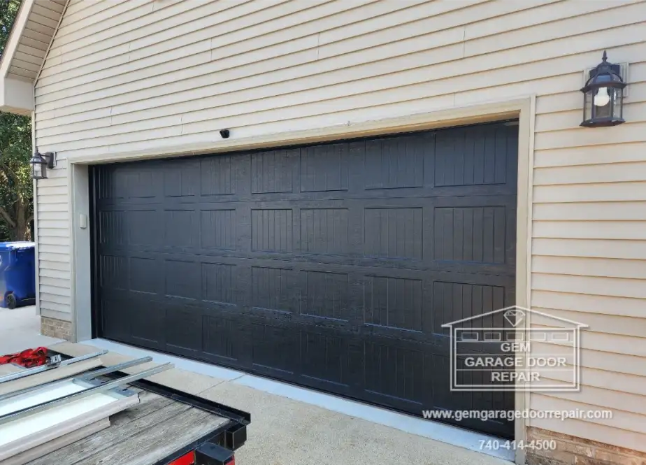 Amazing Facelift: Sandstone to Black Carriage (Photo 2)