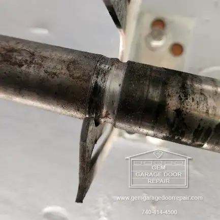 Extreme Torsion Bar Wear & Tear (Photo 2)