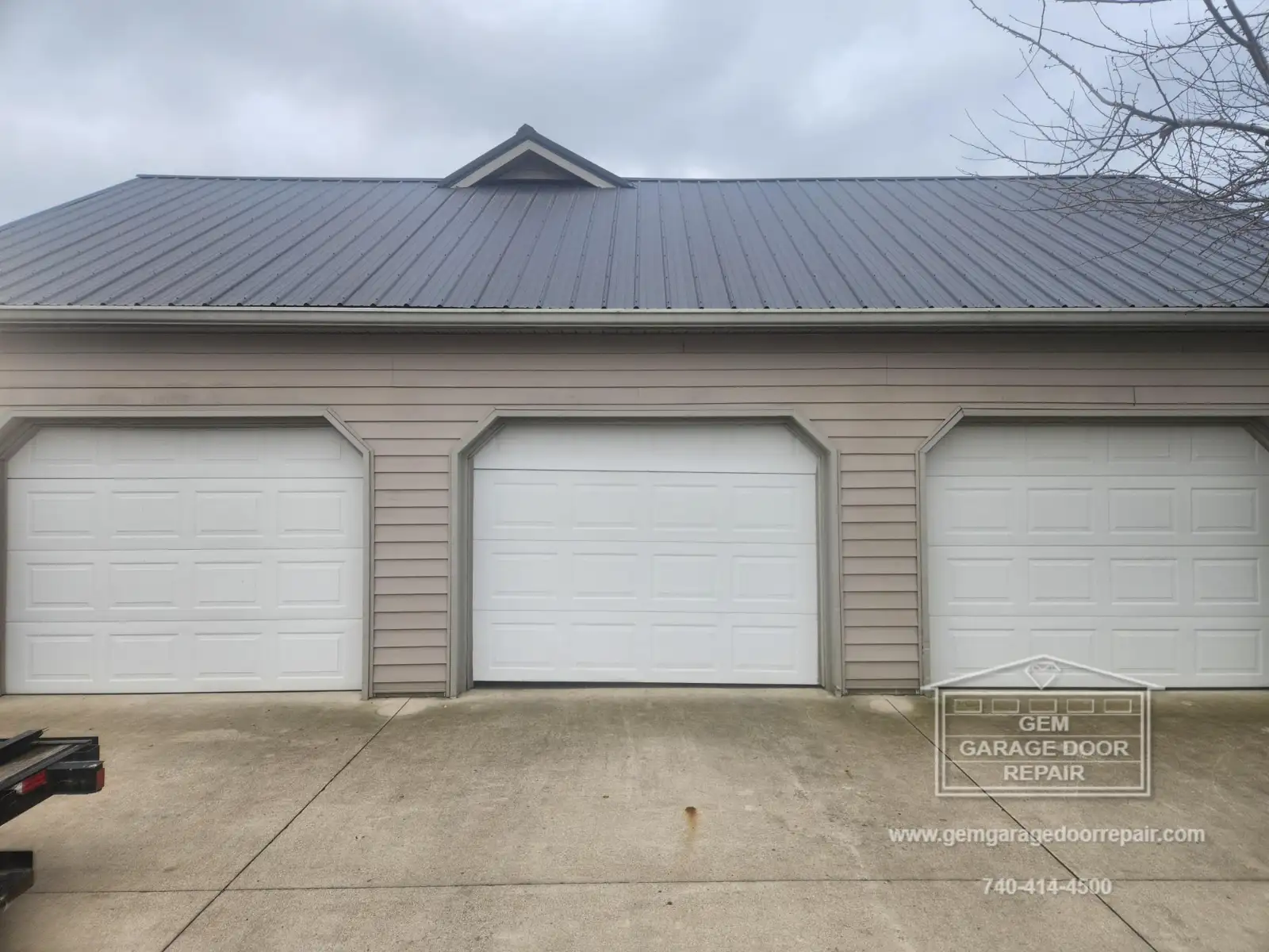 From Eyesore to Eye-Catching Black Carriage (Photo 3)