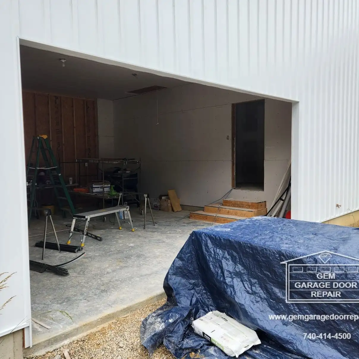 New Construction: White 5-Panel Carriage Door (Photo 2)