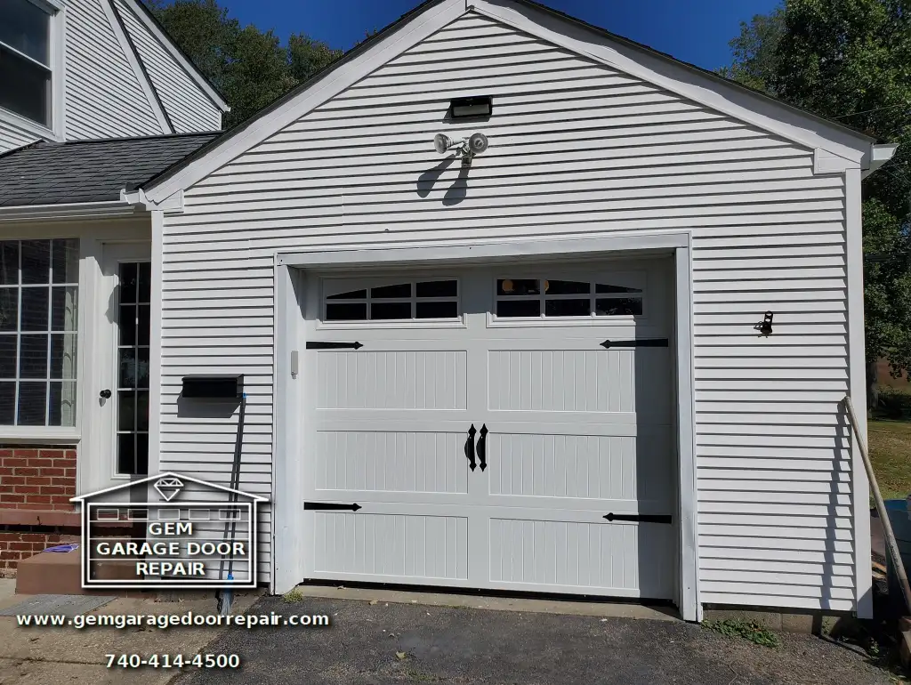 Recessed Ribbed Style & Carriage Hardware