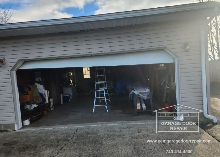 Replacing a Hit & Falling Garage Door (Photo 2)