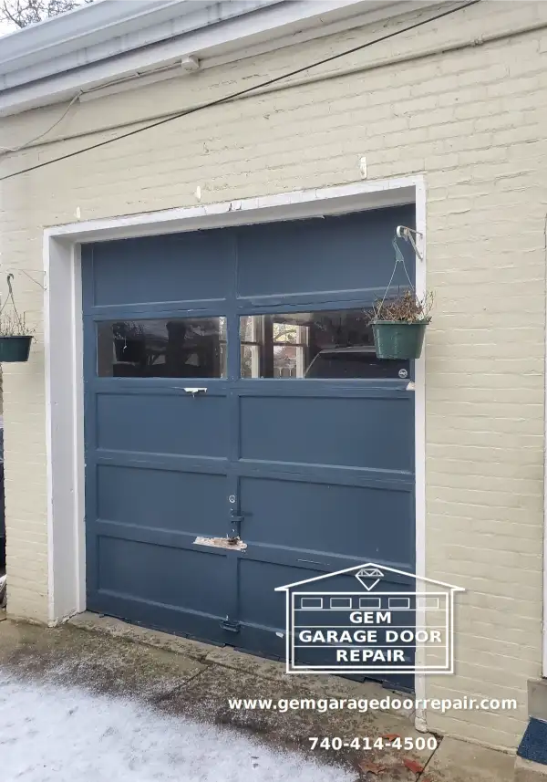 Wood Grain Door with Glass Upgrade (Photo 2)